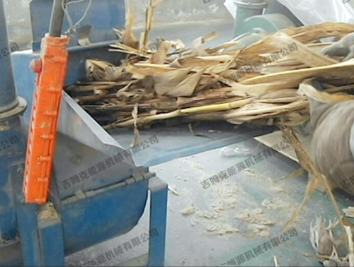 玉米秸稈粉碎機處理過程